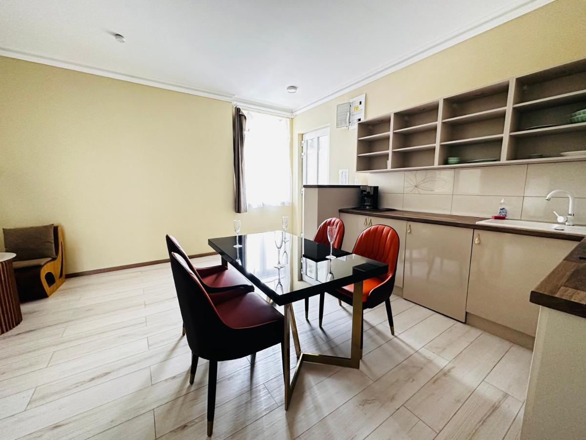 Krisztina 21 Apartment Budapest Exteriör bild